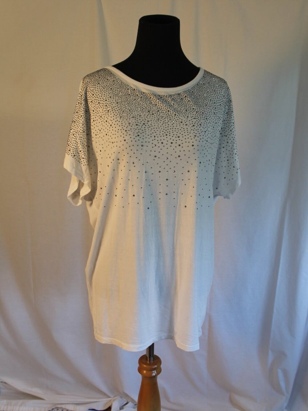 Julia White Studded Tee Small/Medium